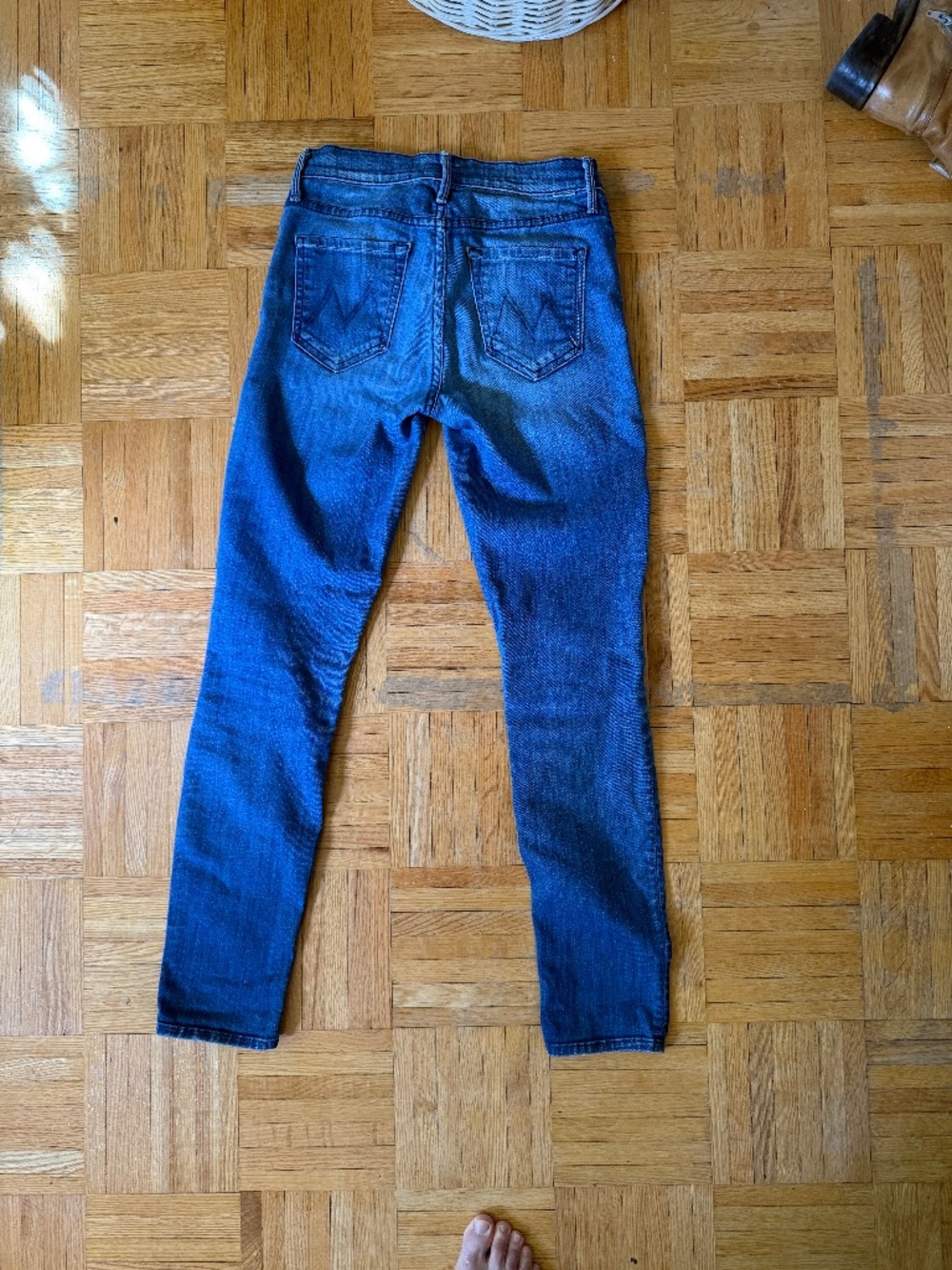 Mother Jeans "The Charmer" Size 25 Mid Rise